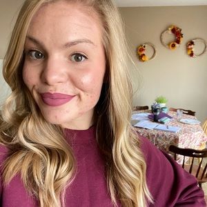 Meet your Posher, Kelly